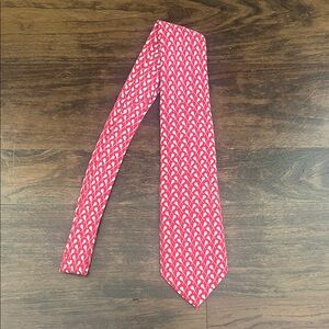 Vineyard Vines Lacrosse Theme Tie